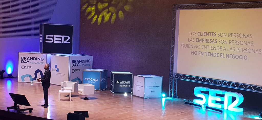 Andy Stalman en el escenario del Branding Day